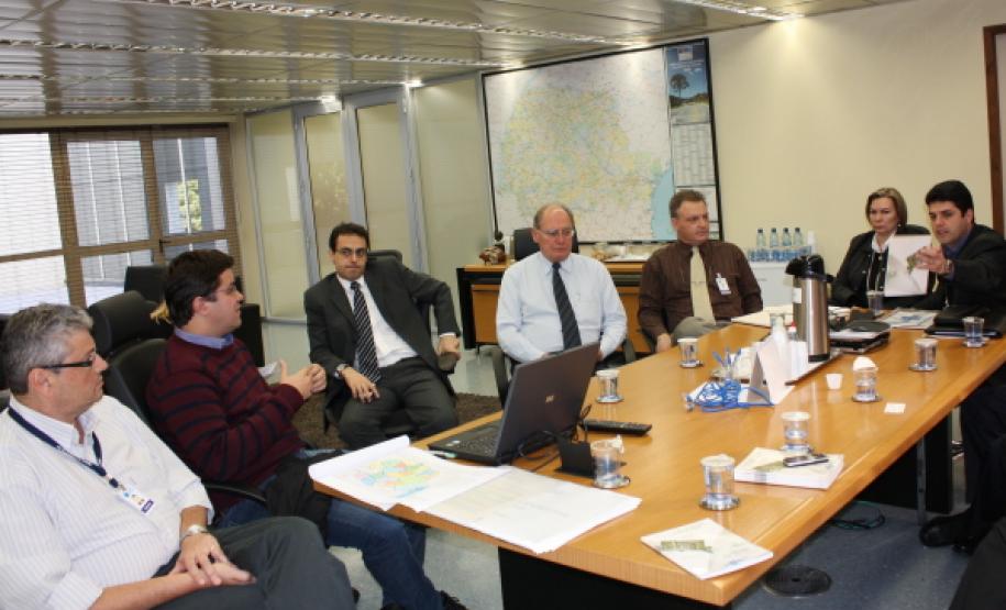 Sistema Regional de Inovação do Sudoeste foi apresentado na Celepar Sistema Regional de Inovação do Sudoeste foi apresentado na Celepar - Data: 18/05/2011