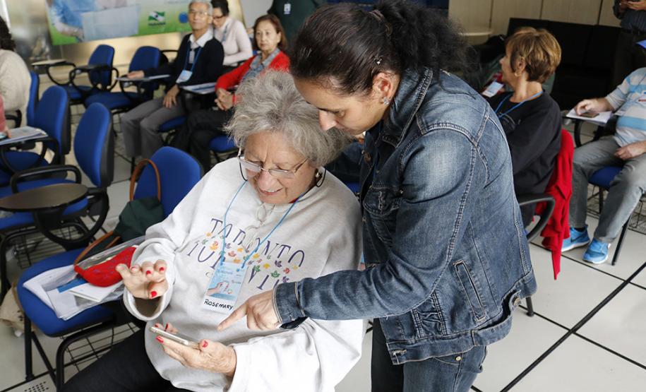 Sistema de monitoramento de políticas públicas da Celepar é apresentado ao Estado do Rio de Janeiro