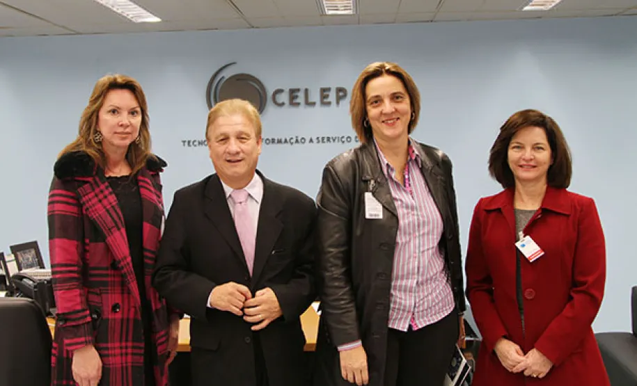 Sistema penal do Paraná é referência para o País, afirma subprocuradora do MPF A subprocuradora-geral da República, Raquel Dodge, durante visita a Companhia de Tecnologia da Informação e Comunicação do Paraná (Celepar), para conhecer o Programa denominado de Business Intelligence, do Sistema Penal do Paraná, desenvolvido pela celepar