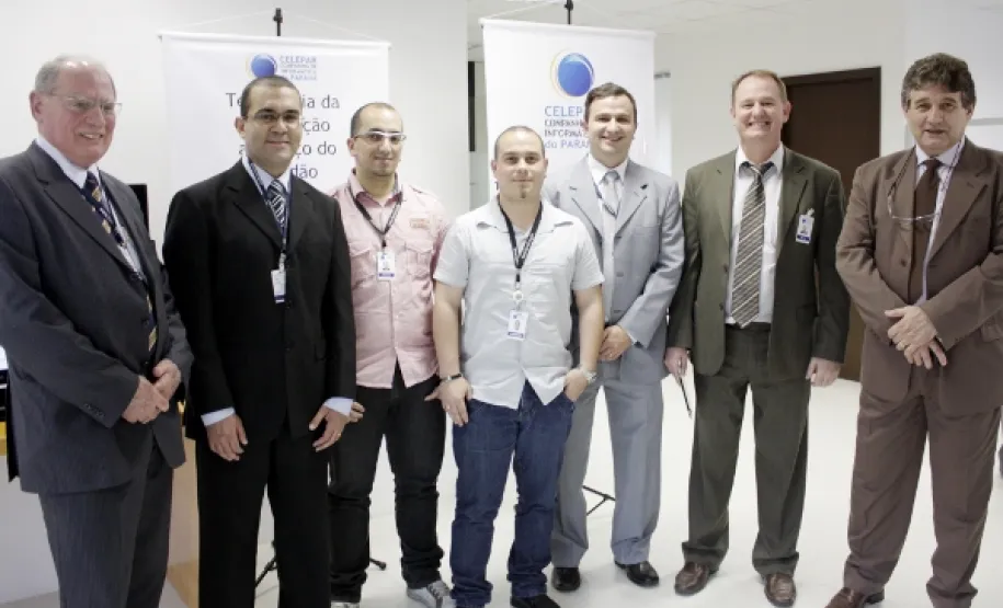 Com a palavra as pessoas Lucio, Rubens, Gilson, Leandro, Valter, Elcio e Juracy
