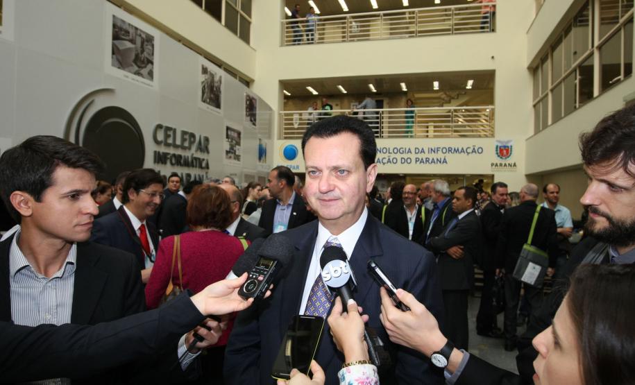Gilberto Kassab durante abertura do Seminário Internacional de Governança Metropolitana COMEC no Auditório da Celepar, com a presença do ministro das Cidades, Gilberto Kassab. - Curitiba/Pr - 19.10.15 - Foto Jonas Oliveira/AEMPr