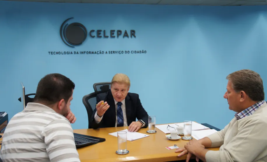 Soluções da Celepar são apresentadas à prefeitura de Araucária