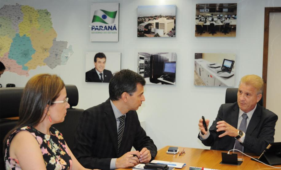 Equipe da vice-governadora Cida Borghetti visita a Celepar x