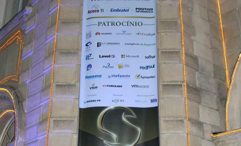 Celepar - Tecnologia da Informação e Comunicação do Paraná Inicial Empresa Tecnologia Comunicação Transparência Celepar Licitações Contato Secretaria da Justiça e Celepar são destaques no Prêmio de TI 2013 da Sucesu-PR