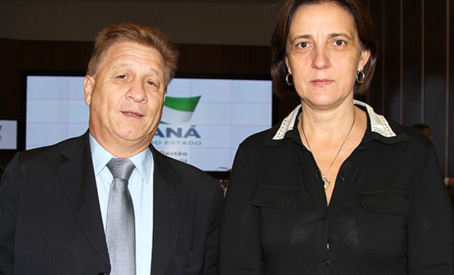 Presidente da Celepar, Jacson Carvalho Leite e a secretária da Justiça, Cidadania e Direitos Humanos, Maria Tereza Uille Gomes, durante encontro que definiu a participação da Celepar neste  "Multirão da Cidadania"