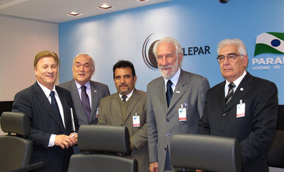 Fecomércio conhece soluções de tecnologia da informação do Governo do Estado