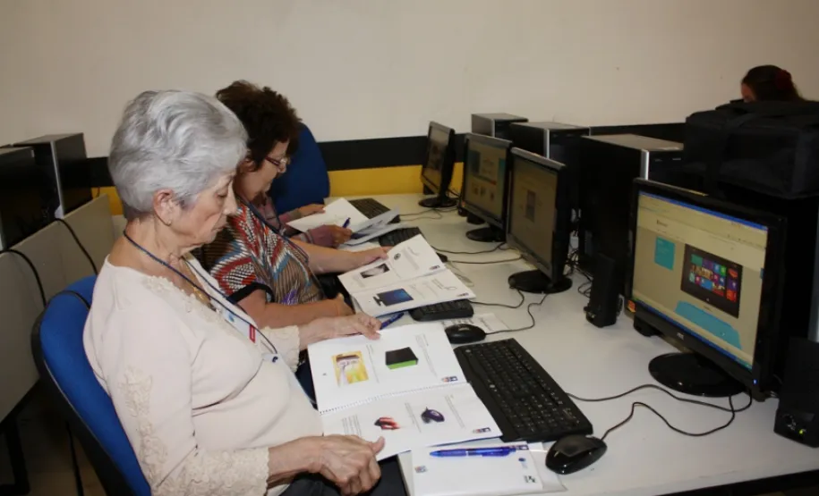 Programa Celepar Cidadã (Curso de inclusão de idosos na era digital), realizado nos dias 19 a 22 de novembro de 2012, manhã
