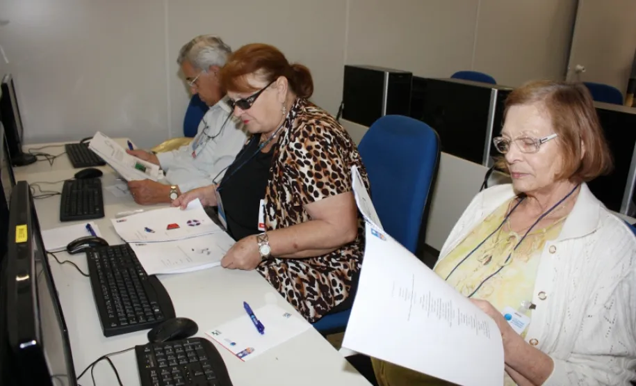 Programa Celepar Cidadã (Curso de inclusão de idosos na era digital), realizado nos dias 19 a 22 de novembro de 2012, manhã