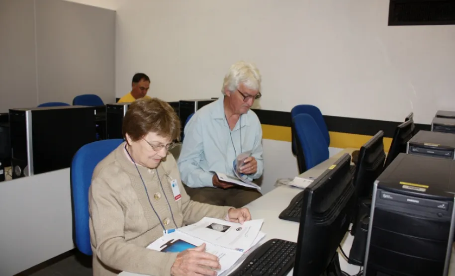 Programa Celepar Cidadã (Curso de inclusão de idosos na era digital), realizado nos dias 19 a 22 de novembro de 2012, manhã