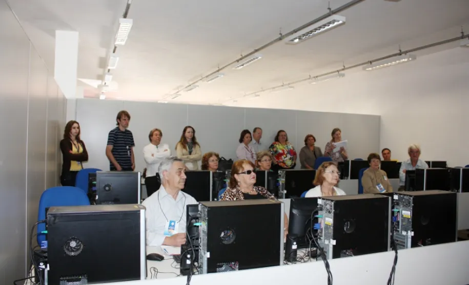 Programa Celepar Cidadã (Curso de inclusão de idosos na era digital), realizado nos dias 19 a 22 de novembro de 2012, manhã