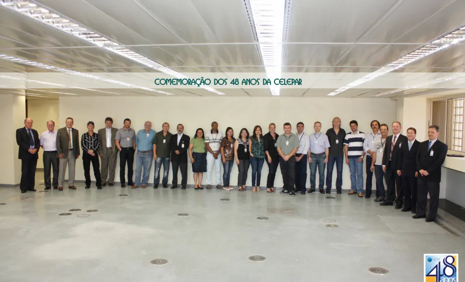 Os aniversariantes com a Diretoria