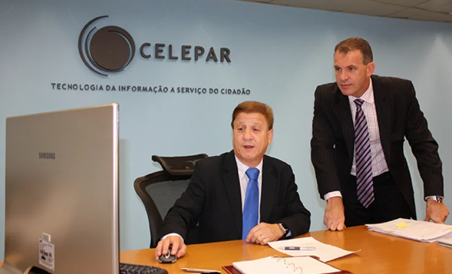 Jacson Leite e Evandro Roman em reunião na Celepar