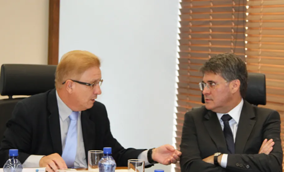 Secretária para Assuntos Estratégicos eleita presidente do Conselho de Administração da Celepar Reunião do Conselho de Administração da Celepar