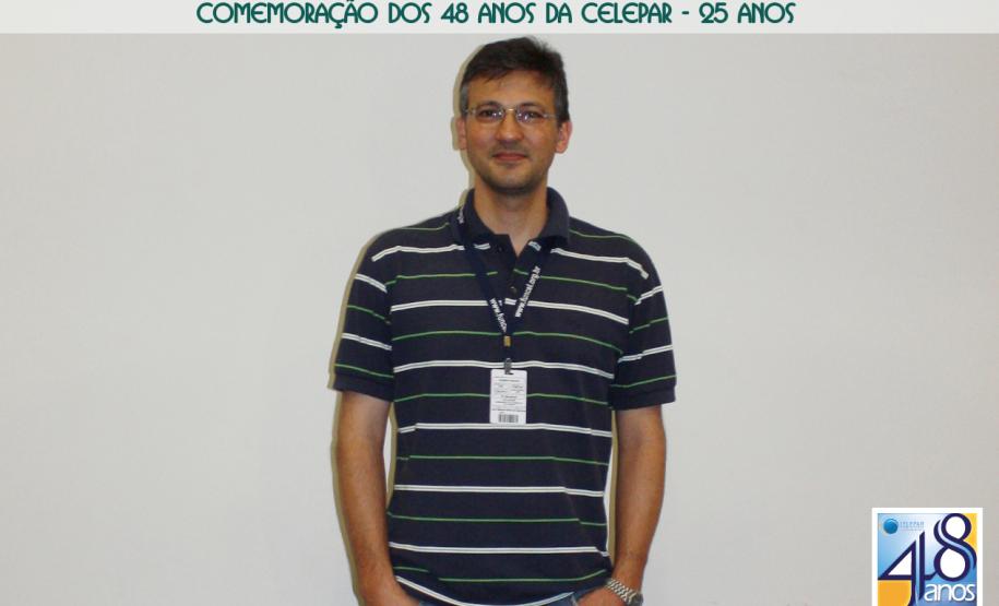 O aniversariante, Roberto