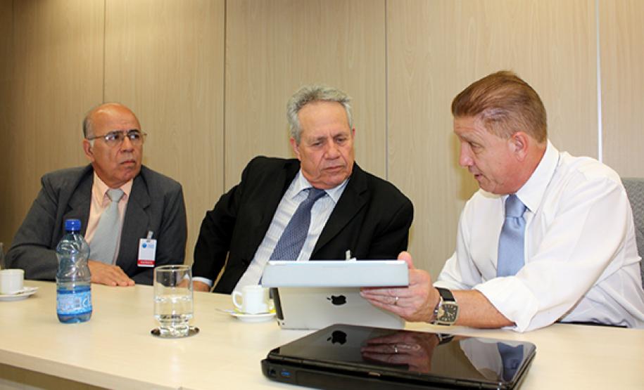 Sistema de Ouvidoria interessa ao governo de Minas Gerais x