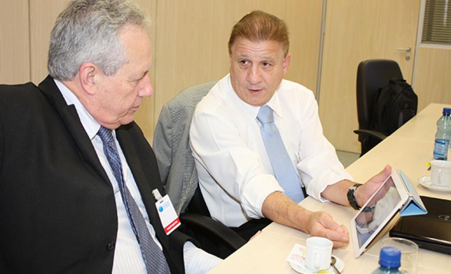 Sistema de Ouvidoria interessa ao governo de Minas Gerais x