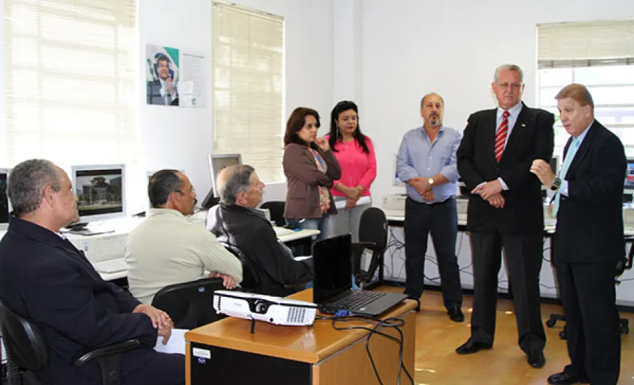 Capacitação em informática auxilia na inclusão social da pessoa idosa