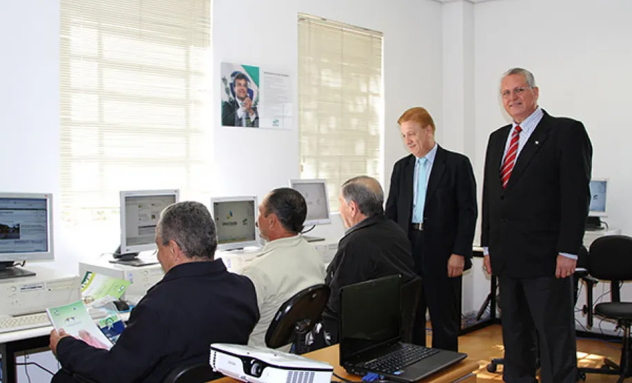 Capacitação em informática auxilia na inclusão social da pessoa idosa
