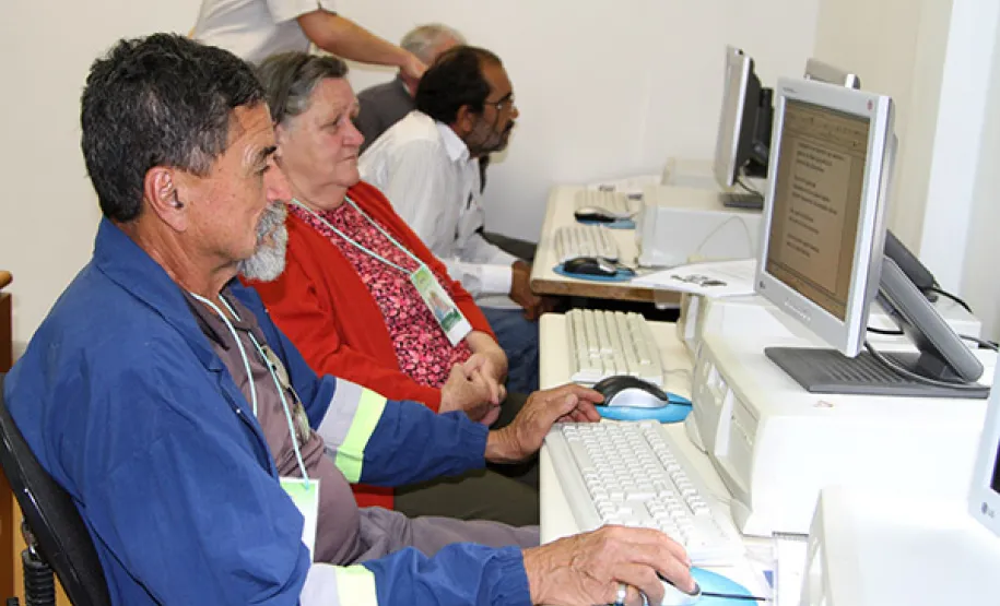 Capacitação em informática auxilia na inclusão social da pessoa idosa