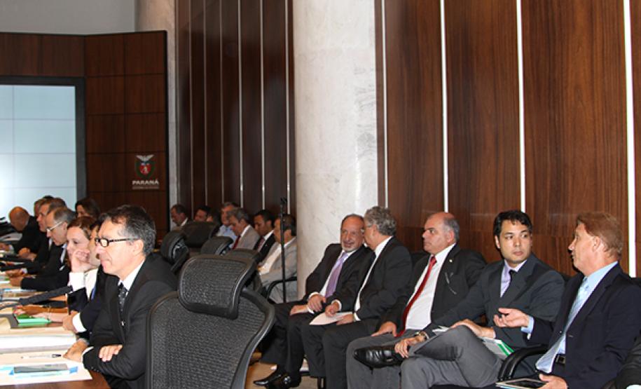 Richa destaca avanços do Estado e pede mais agilidade aos secretários