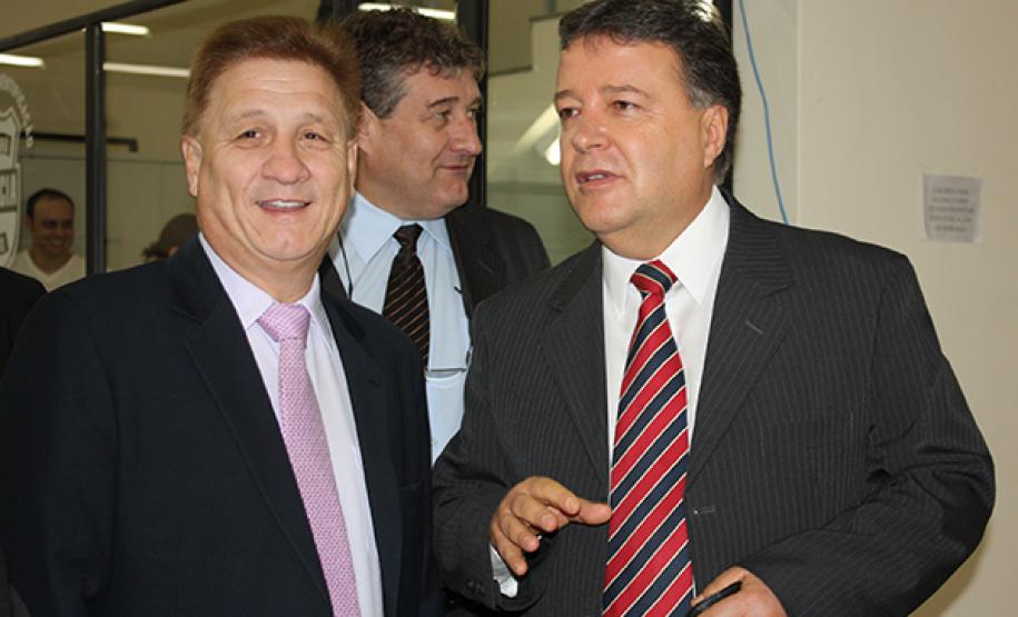 Presidente da Celepar é homenageado em evento do Instituto de Identificação em comemoração aos 159 anos da Polícia Civil do Paraná.