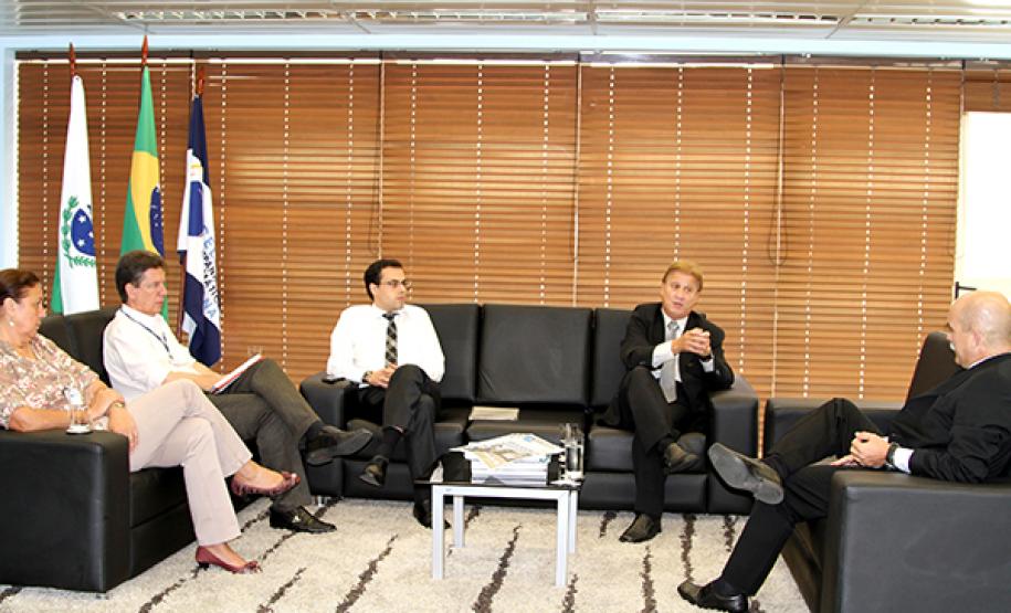 MP apresenta Rede de Controle da Gestão Pública no Paraná Reunião na Celepar com o MP