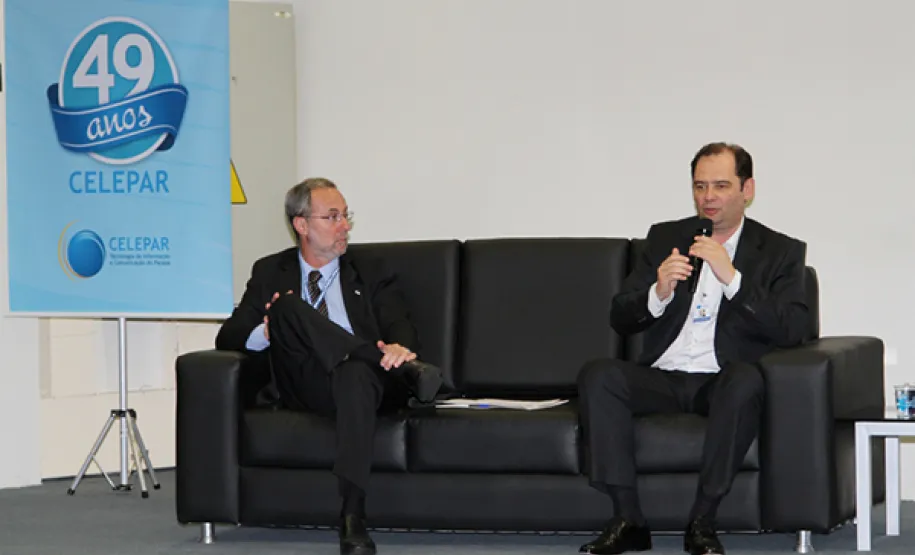 Desafios do governo no mundo digital são debatidos na Celepar