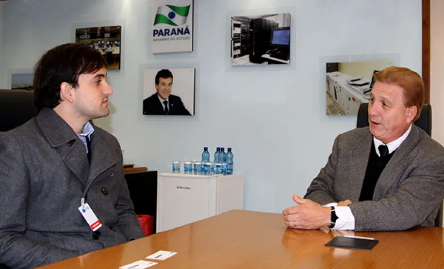 Integração dos sistemas vai gerar ganho de gestão para a Ferroeste João Vicente Bresolin Araújo e Jacson Carvalho Leite tratam de cases de BI's para a Ferroeste