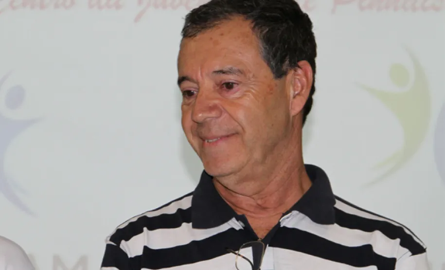 oesia, emoção e risadas na entrega de certificados em Pinhais