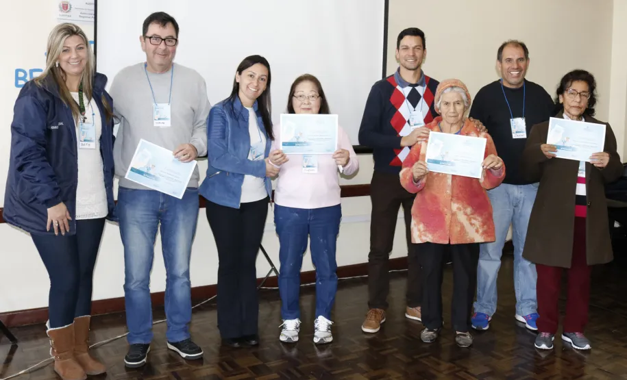 Curso Básico de Smartphone promove inclusão de mais 73 idosos no mundo digital