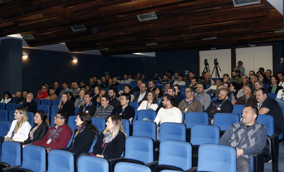 Dia da informática é comemorado com stand-up na Celepar