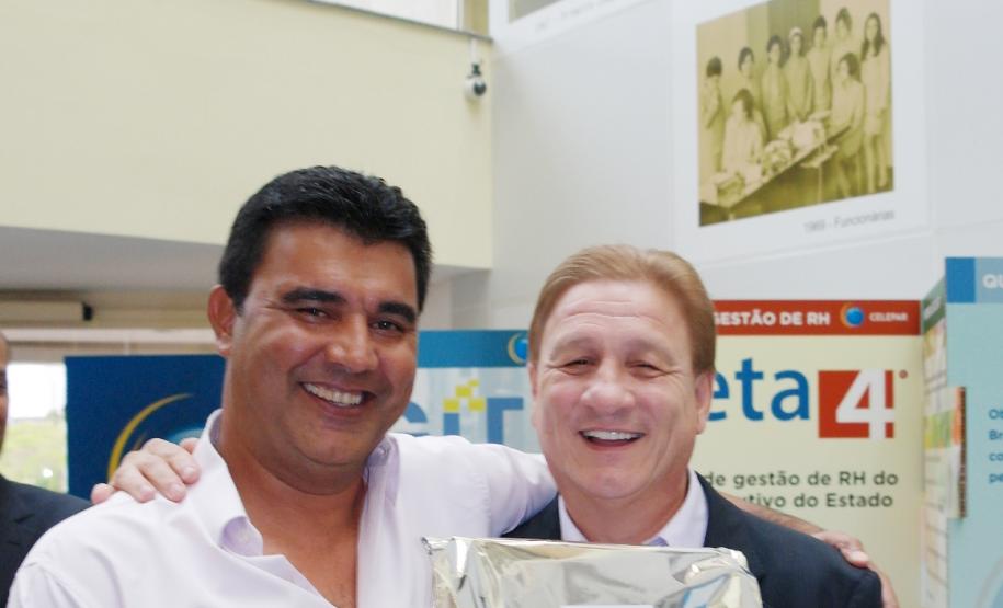 David Amorim homenageado pelos seus 25 anos de serviços prestados na Celepar.