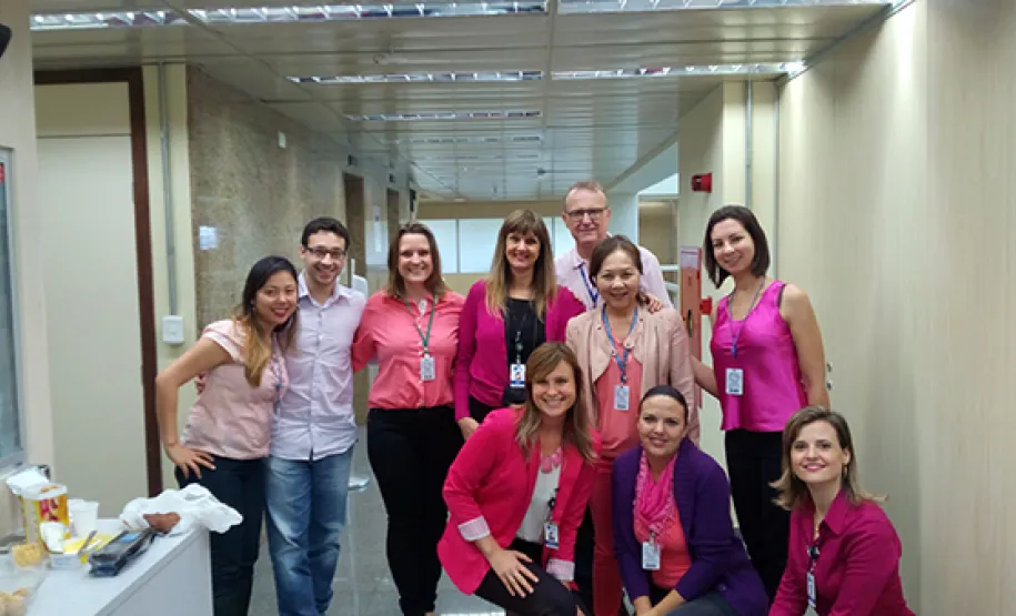Celepar se une para integrar a campanha do Outubro Rosa