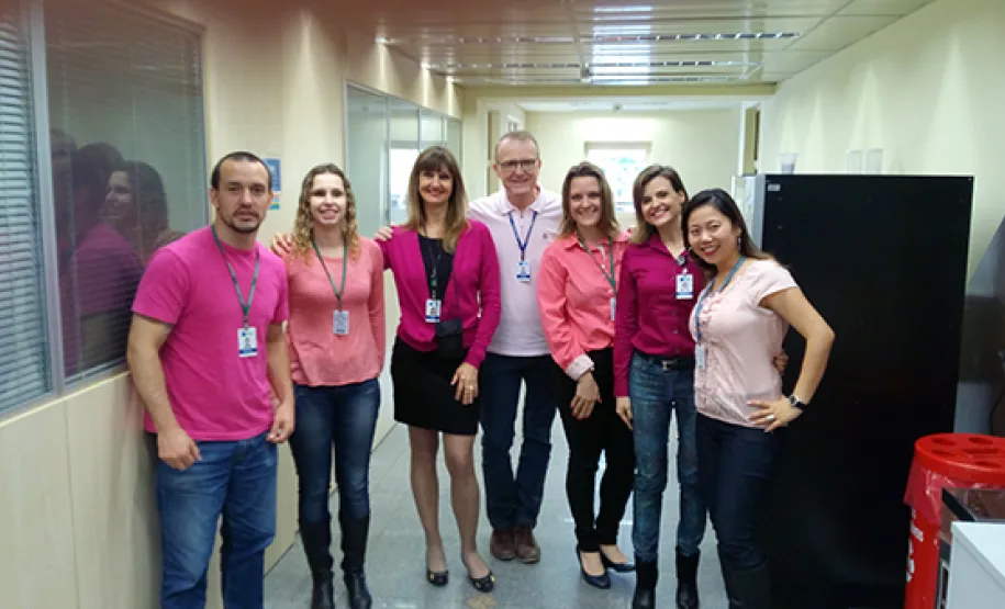 Celepar se une para integrar a campanha do Outubro Rosa