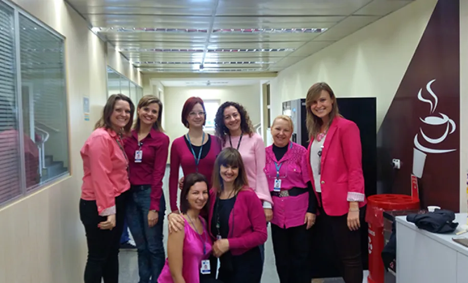 Celepar se une para integrar a campanha do Outubro Rosa