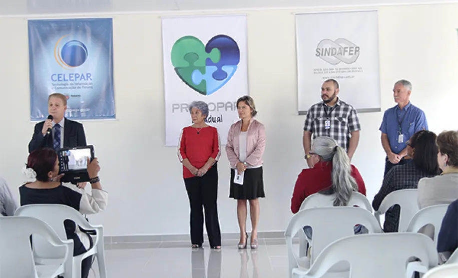 Parceria da Celepar e Provopar encerra mais quatro turmas de curso de informática