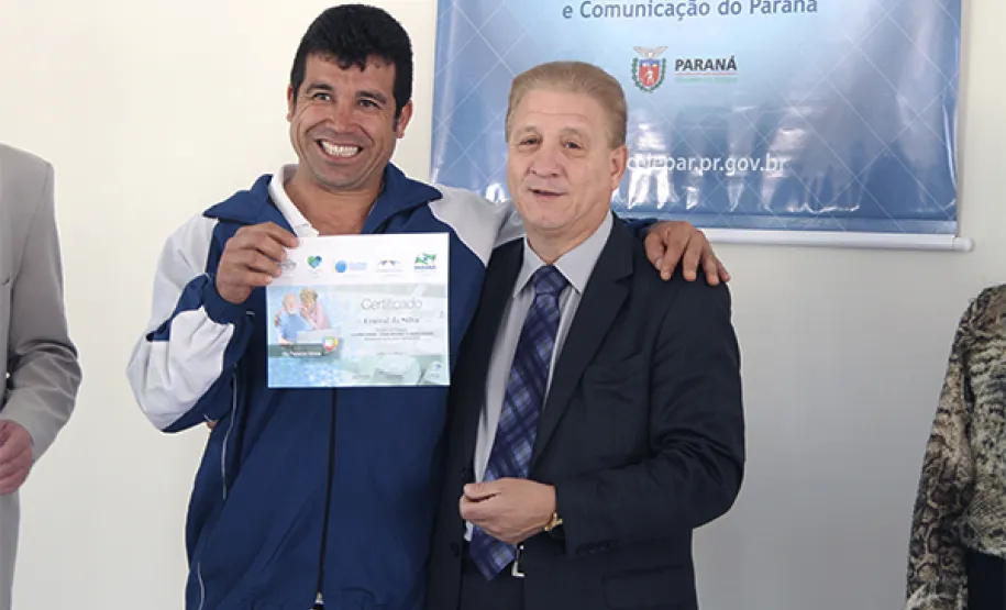 Parceria da Celepar e Provopar encerra mais quatro turmas de curso de informática