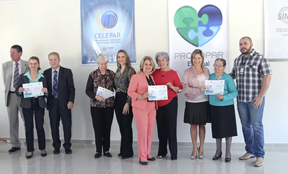 Parceria da Celepar e Provopar encerra mais quatro turmas de curso de informática