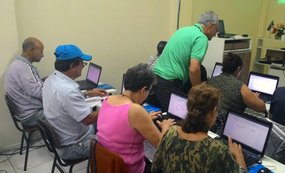Parceria da Celepar com igrejas Presbiteriana e Batista leva curso à terceira idade Jpeg