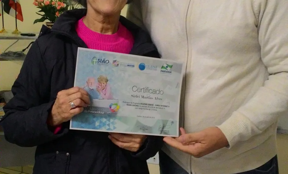 Parceria da Celepar com igrejas Presbiteriana e Batista leva curso à terceira idade Jpeg