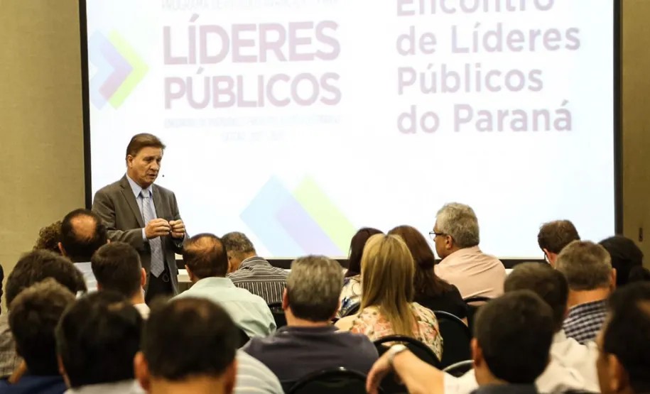 Celepar e Secretaria para Assuntos Estratégicos apresentam soluções de inovação tecnológica às prefeitas e prefeitos eleitos do Paraná