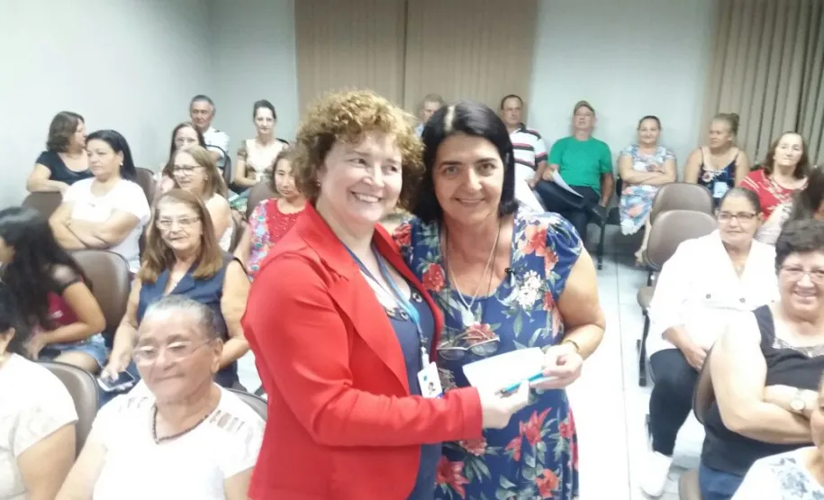 Curso de smartphone para idosos em Cafezal do Sul.