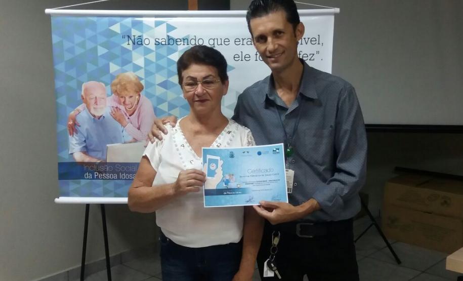 Curso de smartphone para idosos em Cafezal do Sul.