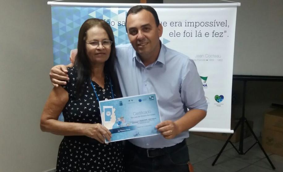 Curso de smartphone para idosos em Cafezal do Sul.