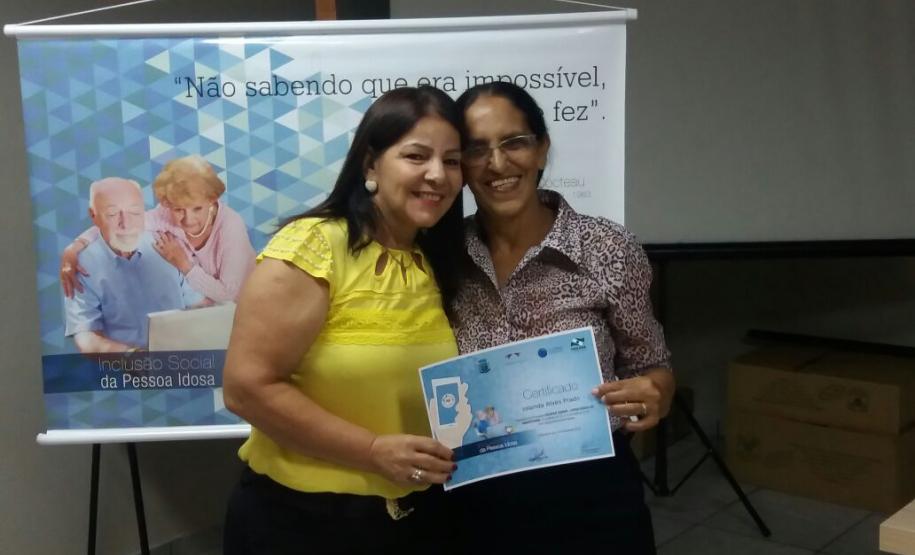 Curso de smartphone para idosos em Cafezal do Sul.