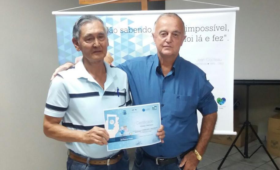 Curso de smartphone para idosos em Cafezal do Sul.