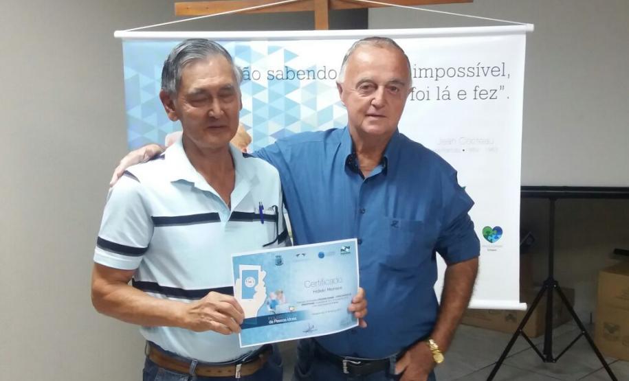 Curso de smartphone para idosos em Cafezal do Sul.