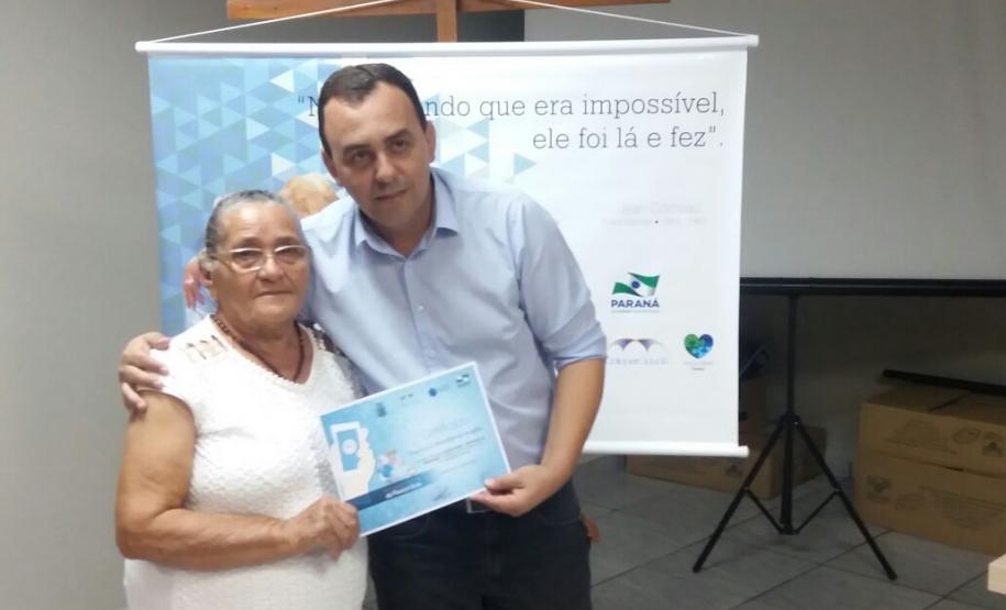 Curso de smartphone para idosos em Cafezal do Sul.