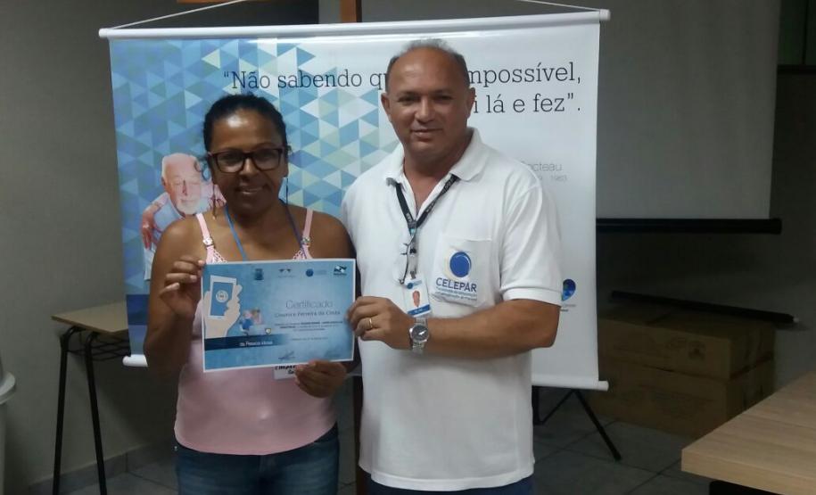 Curso de smartphone para idosos em Cafezal do Sul.