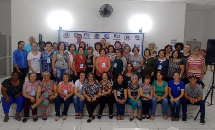 Marialva recebe curso básico de smartphone